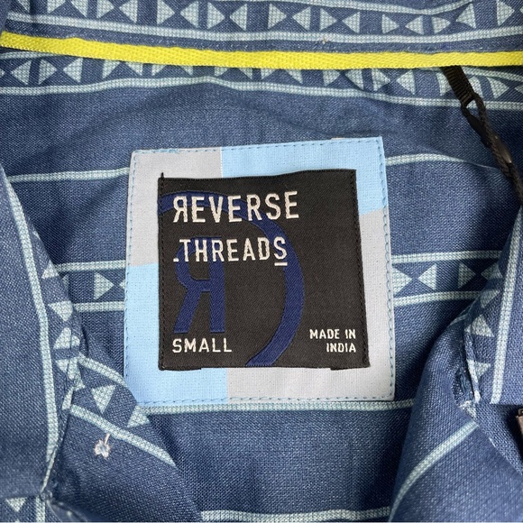 Reverse Threads Aztec Print Button Down Shirt Mens S Blue Geometric Striped NWT - Picture 2 of 8